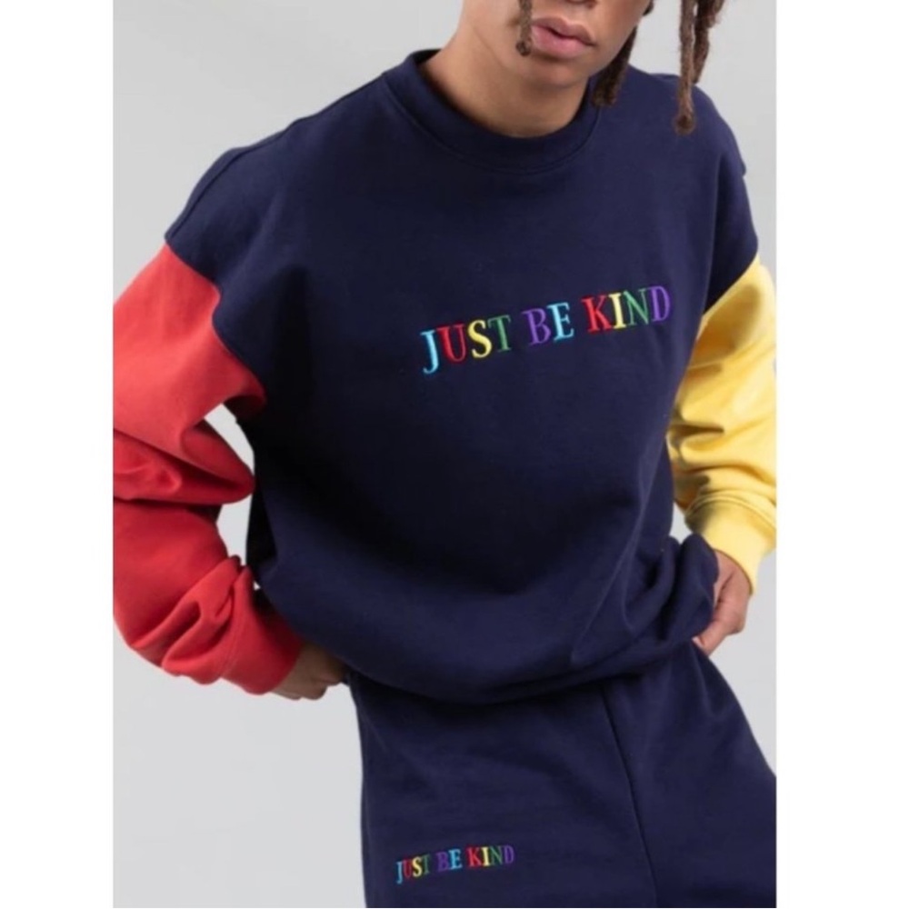 MAYFAIR GROUP REVOLVE SWEATSHIRT BE KIND